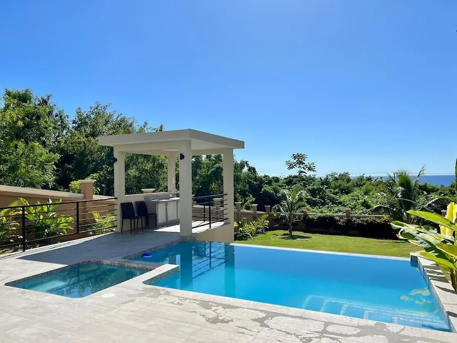 The Indianna ~ Luxury Pool & Spa Whitehouse Apartman