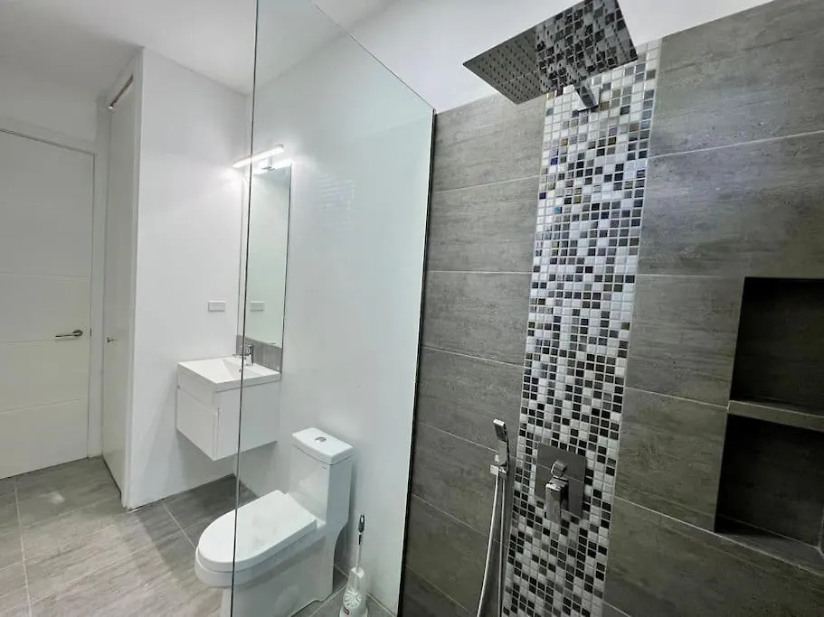 The Indianna ~ Luxury Pool & Spa Whitehouse Apartman
